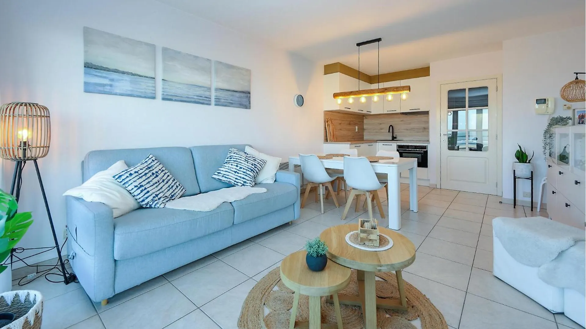 Awesome Apartment In Oostende With Kitchen
